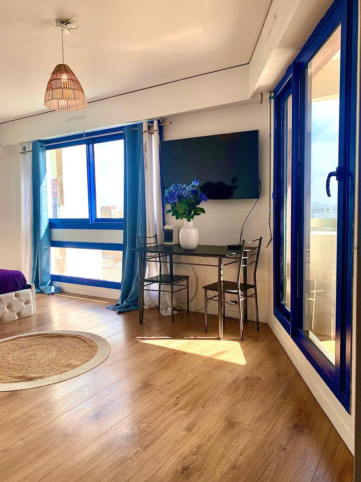 Paris La Defense - Santorin Apartment With Jacuzzi Courbevoie Bagian luar foto